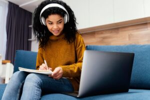 Diferenças entre a EJA presencial e a EJA EAD